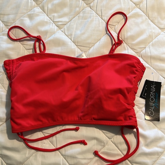 Bikini - Picture 4 of 5